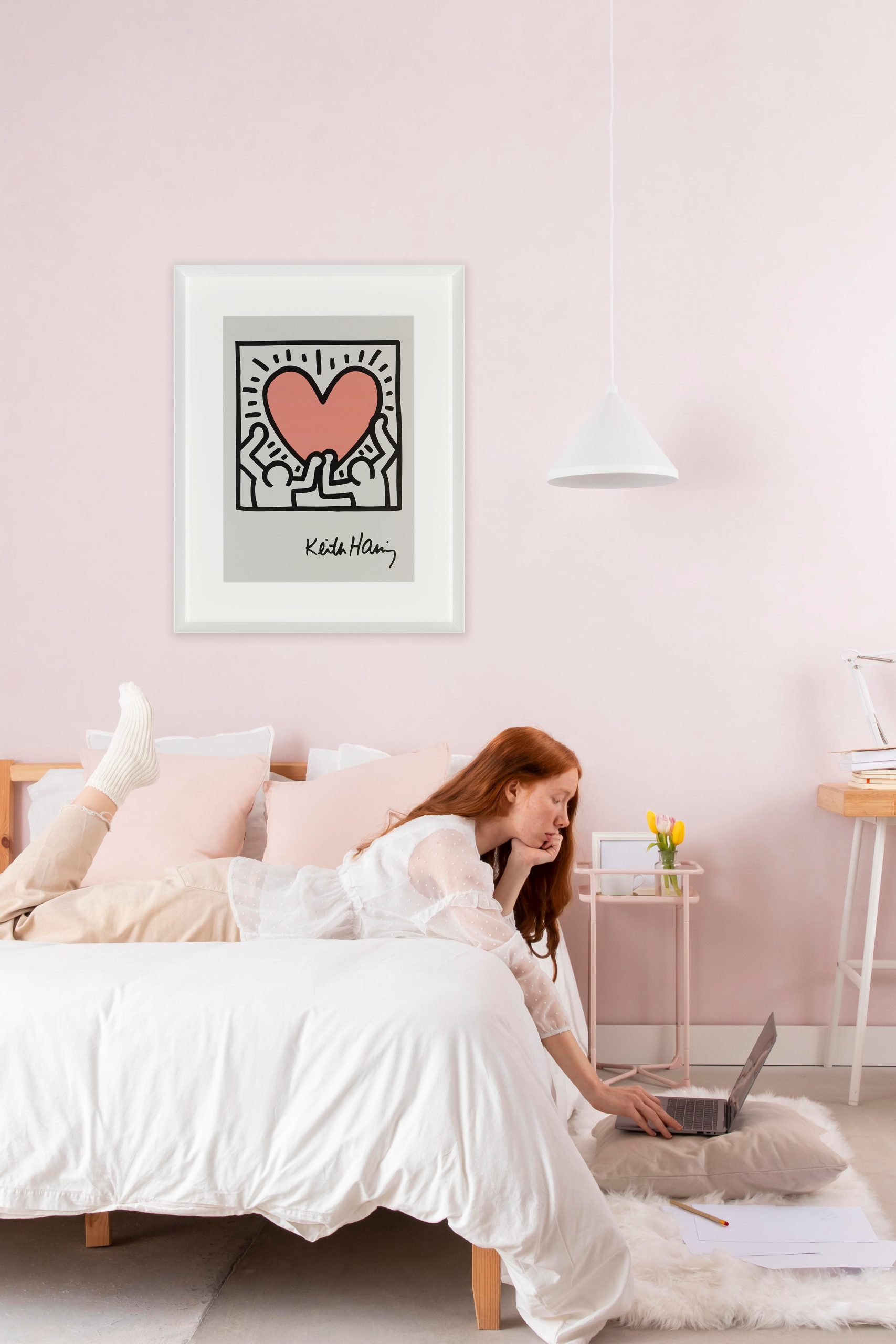 Slika - ''Keith Haring: Holding Heart'' - Slika 2