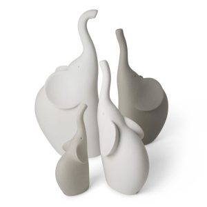 Figura - "Elephant Cubs"