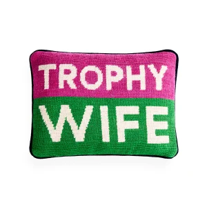 Jastuk // "Trophy Wife"