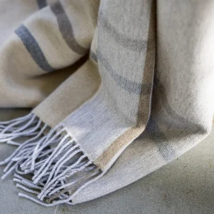 Ćebe // „Bauvin“ – beige/pearl