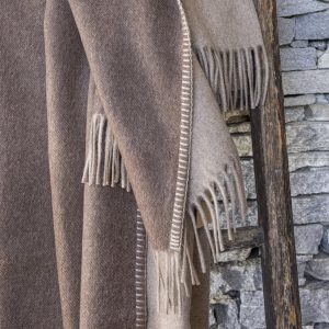 Ćebe // „Melrose“ – brown/beige