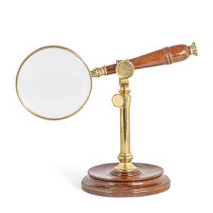 Lupa - "Magnifying Glass With Stand"