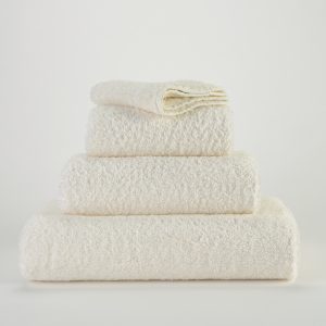 Peškir // „Super Pile“ / Ivory