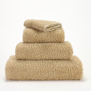Peškir // „Super Pile“ / Sand